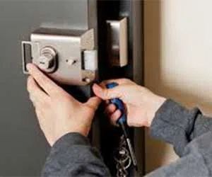 Gold Locksmith Store Fort Worth, TX 817-725-8076 - commercial-locksmith-service